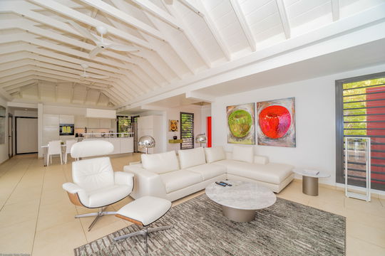 VILLA ENZUMA LIVING AREA 3