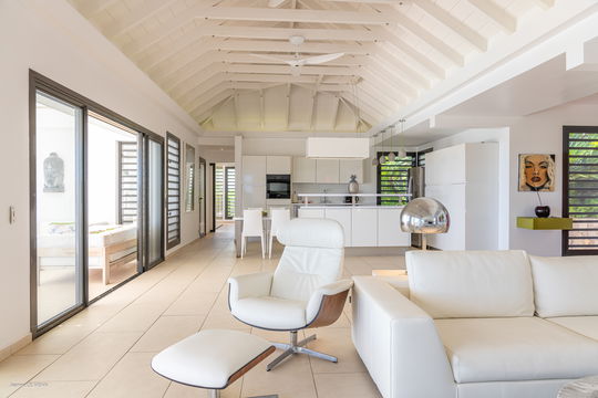 VILLA ENZUMA LIVING AREA 5