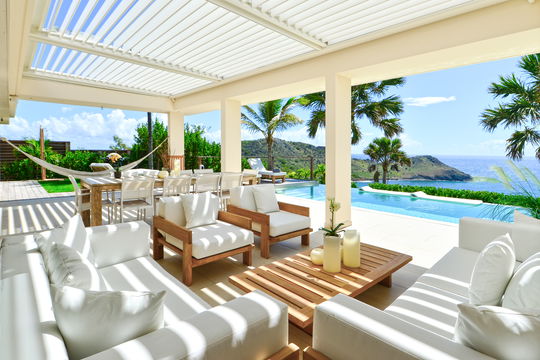 VILLA ENZUMA OUTDOOR LOUNGE AREA 5