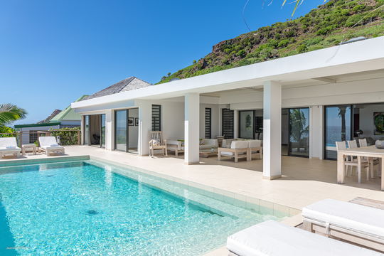 VILLA ENZUMA POOL & TERRACE 11