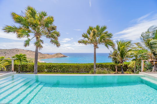 VILLA ENZUMA POOL & TERRACE 5