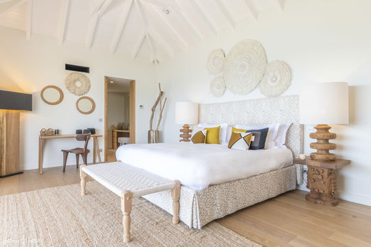 VILLA FIREFLY BEDROOM1 2