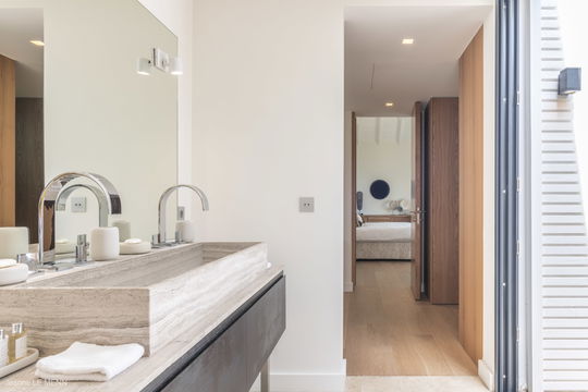 VILLA FIREFLY BEDROOM1 4