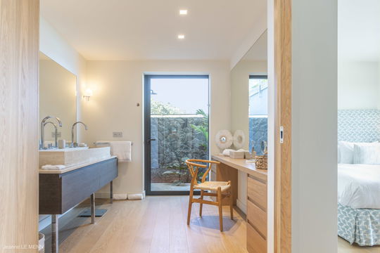 VILLA FIREFLY BEDROOM5 2