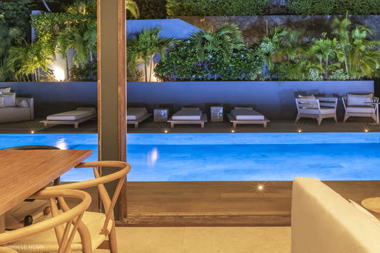 VILLA FIREFLY BY NIGHT 5