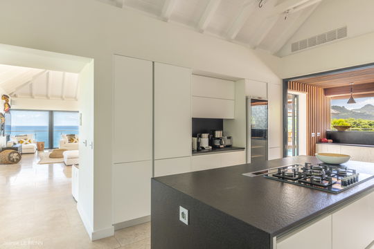 VILLA FIREFLY KITCHEN & DINING AREA 5