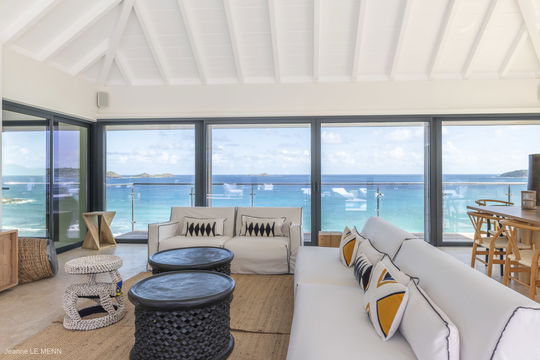 VILLA FIREFLY LIVING AREA 3