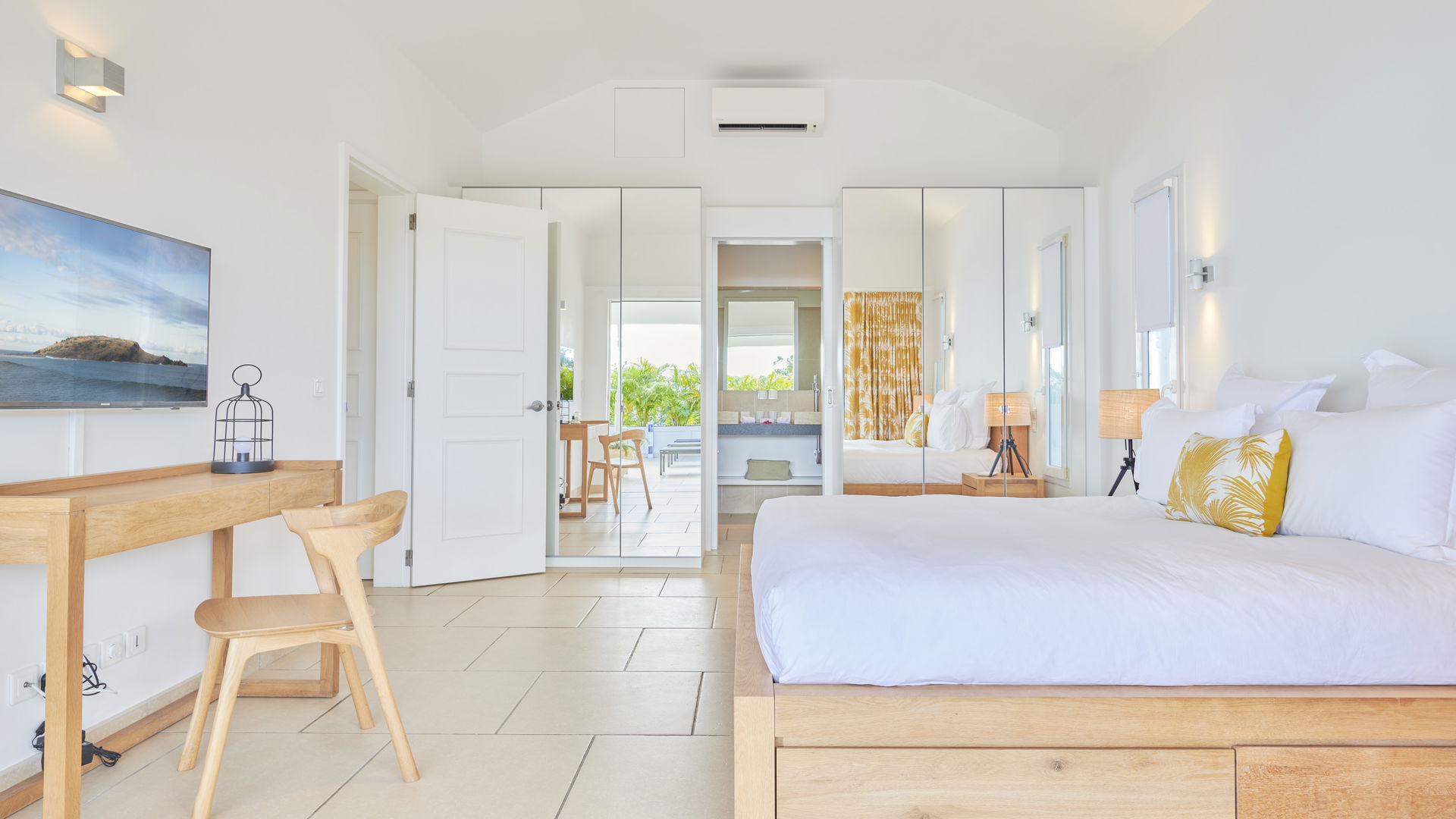 BEDROOM 1