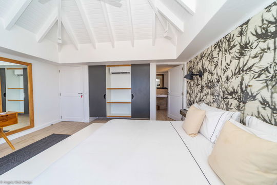 VILLA LAGON ROSE BEDROOM1 1