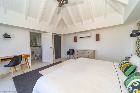 VILLA LAGON ROSE BEDROOM2 5