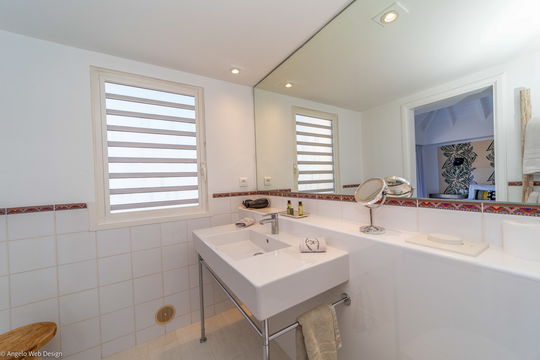 VILLA LAGON ROSE BEDROOM2 6