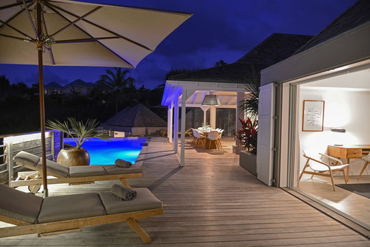 VILLA LAGON ROSE BY NIGHT 2