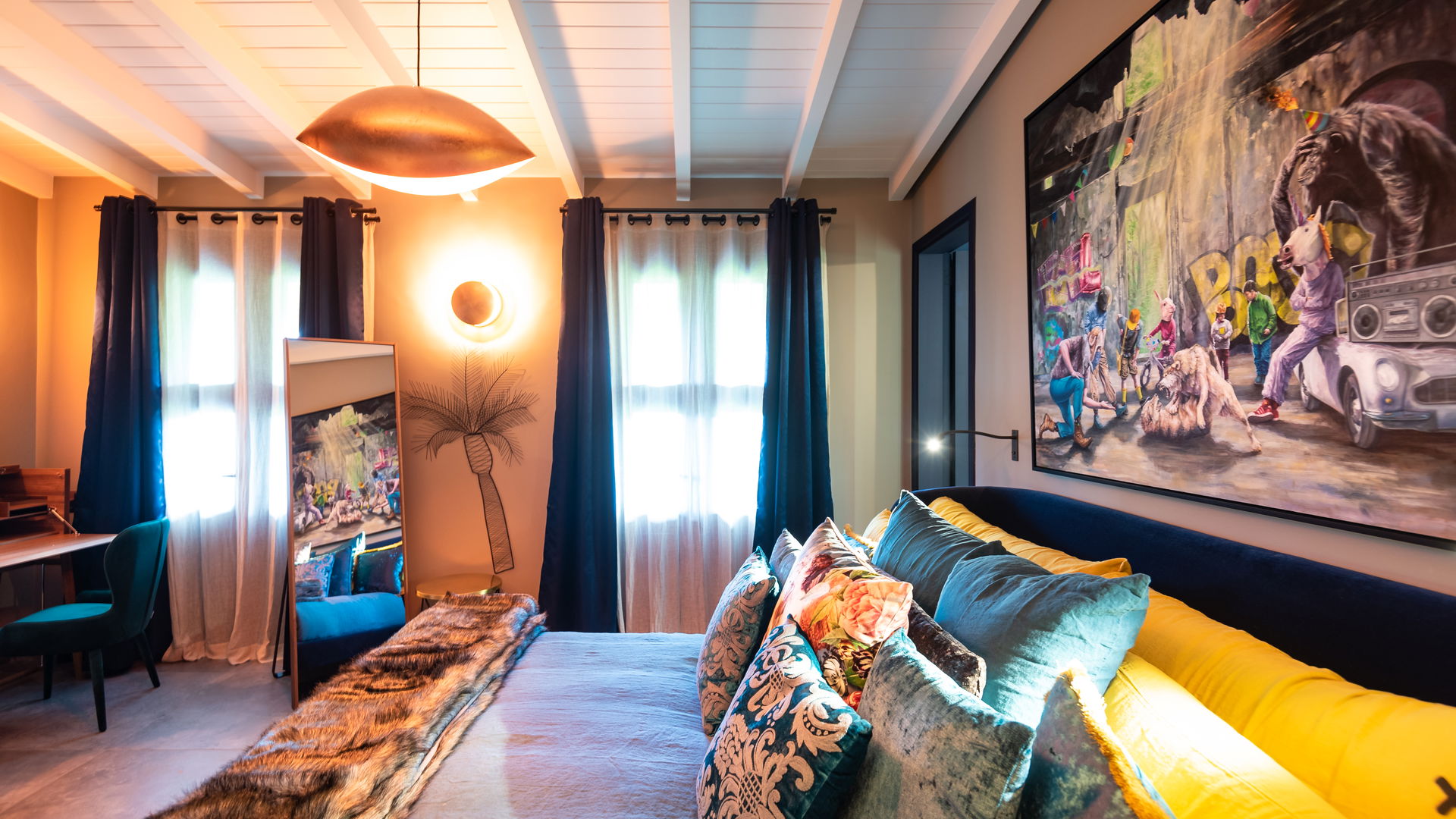 BEDROOM 1