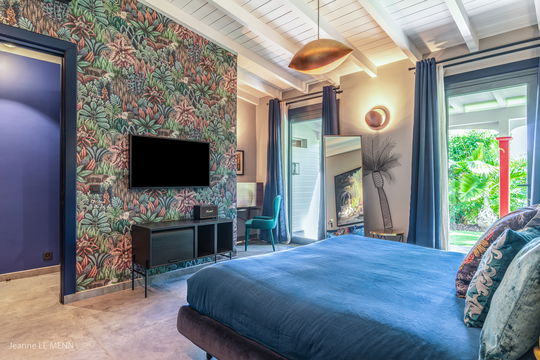 VILLA GENEVIEVE BEDROOM1 4