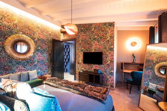 VILLA GENEVIEVE BEDROOM1 6