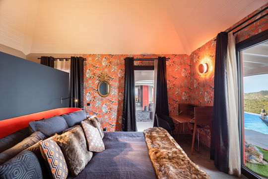 VILLA GENEVIEVE BEDROOM2 4