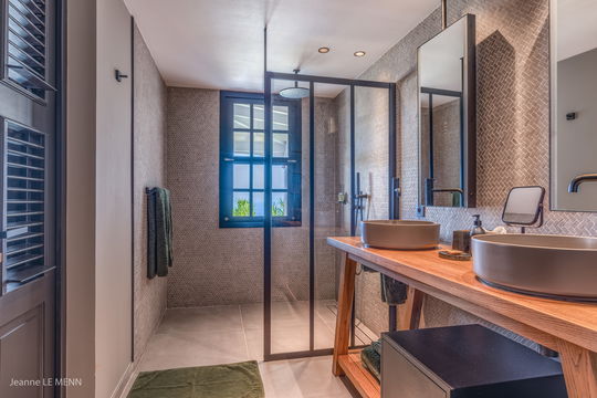 VILLA GENEVIEVE BEDROOM2 6