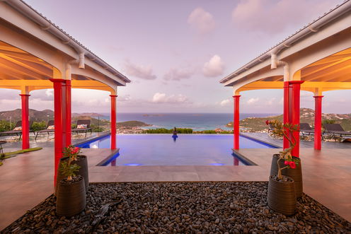 VILLA GENEVIEVE BY NIGHT 1