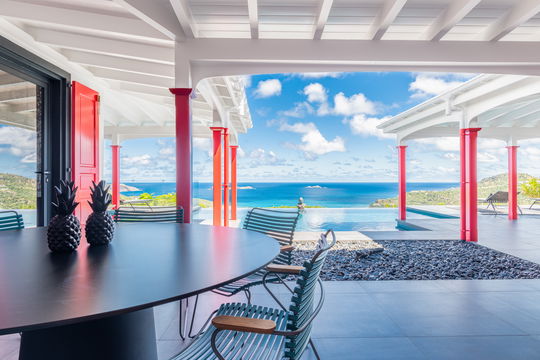 VILLA GENEVIEVE KITCHEN & DINING AREA 10