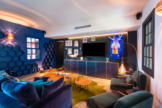 VILLA GENEVIEVE LIVING AREA 2