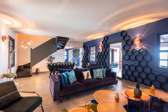 VILLA GENEVIEVE LIVING AREA 7