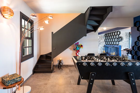 VILLA GENEVIEVE LIVING AREA 8