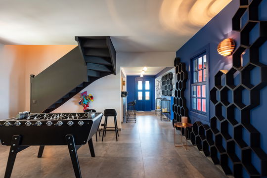 VILLA GENEVIEVE LIVING AREA 9
