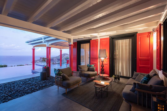 VILLA GENEVIEVE OUTDOOR LOUNGE AREA 5