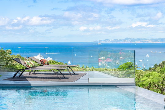 VILLA GENEVIEVE POOL & TERRACE 4
