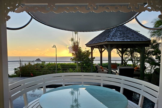 VILLA GRAIN DE FOLIE KITCHEN & OUTDOOR DINING AREA 6