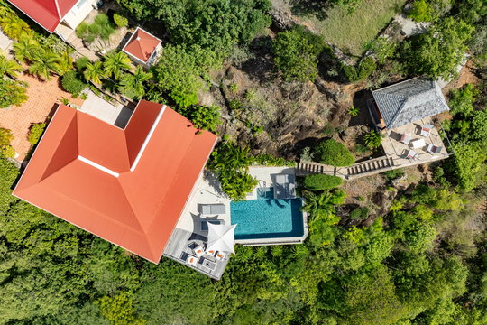 VILLA ENCLOS AERIAL VIEWS 2