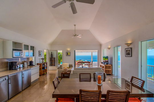 VILLA ENCLOS KITCHEN & DINING AREA 3