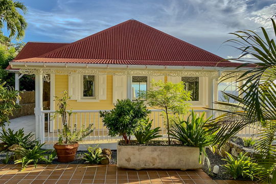 VILLA ENCLOS OUTDOORS 12