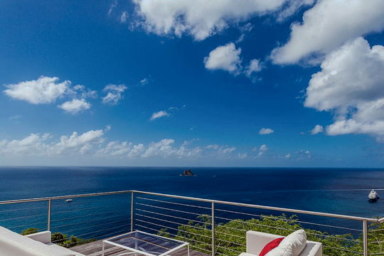 VILLA ENCLOS OUTDOORS 6