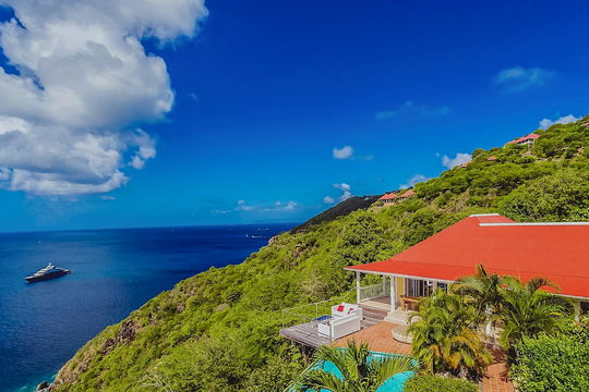 VILLA ENCLOS POOL & TERRACE 8