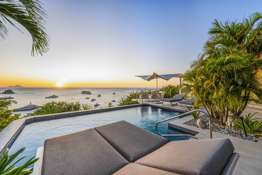 VILLA ENCLOS SUNSET 1