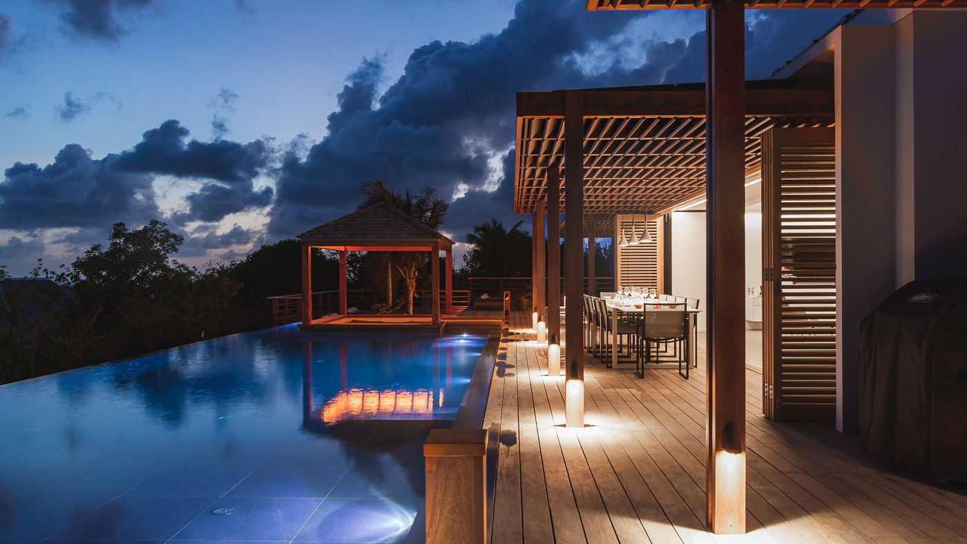 BY NIGHT