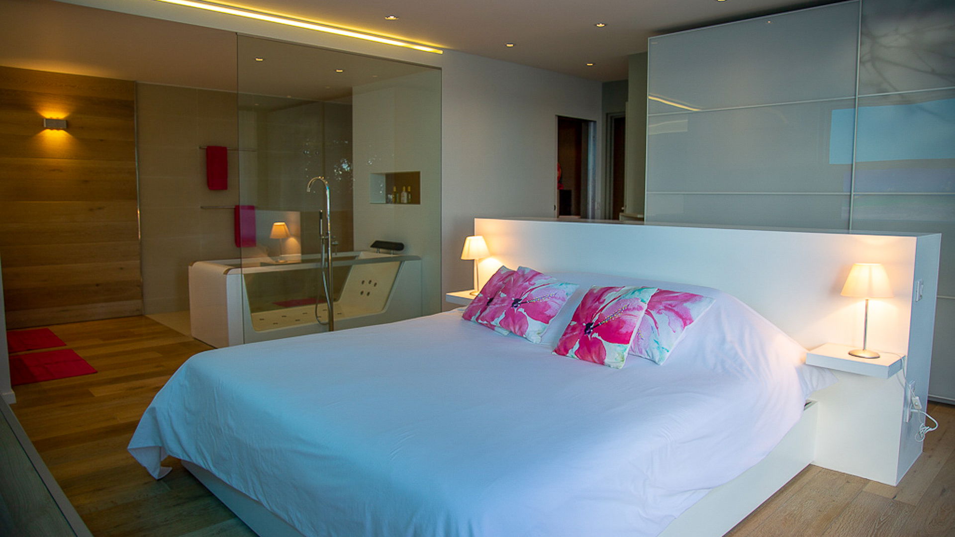 BEDROOM 1