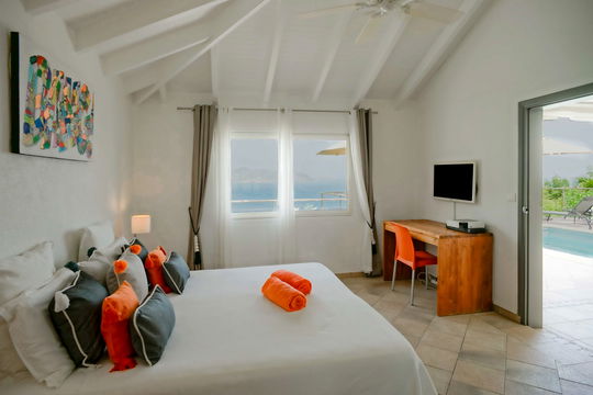 VILLA HELOA BEDROOM1 5