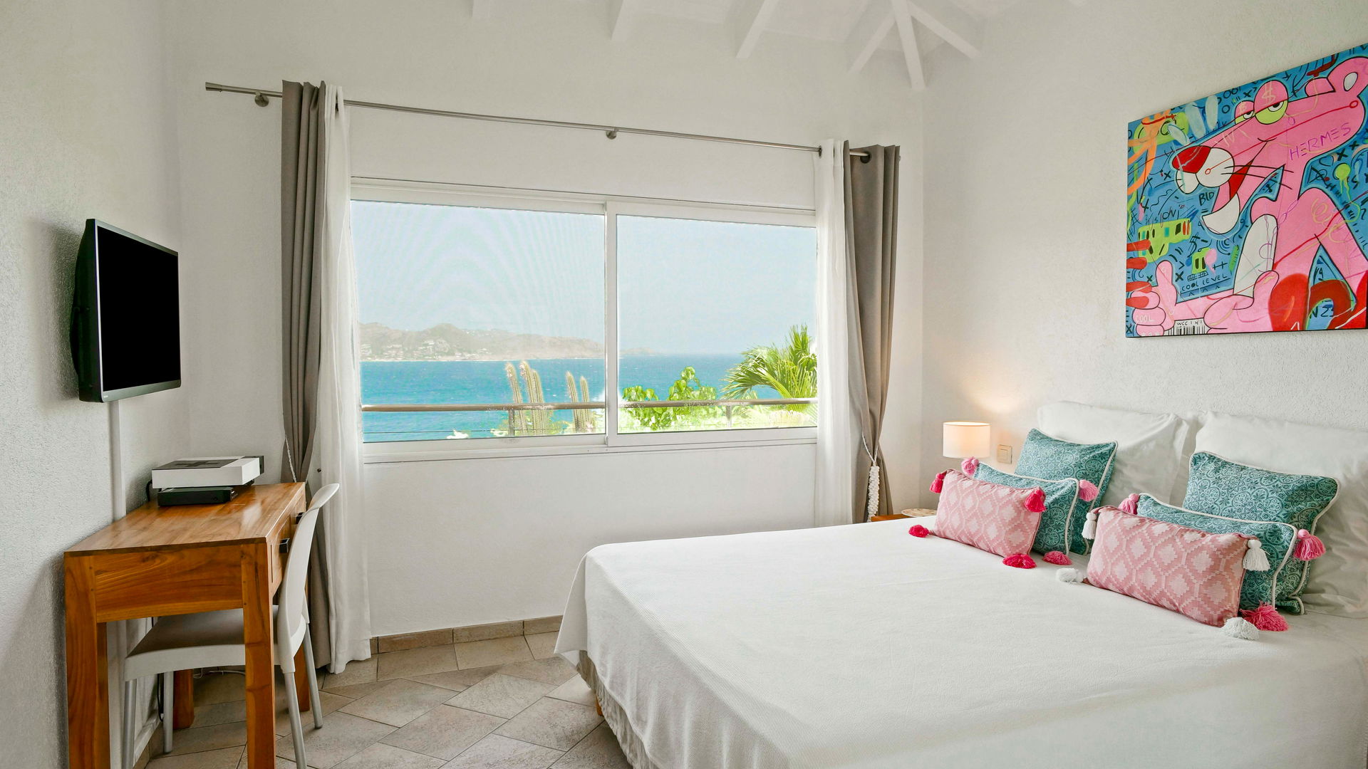 BEDROOM 2