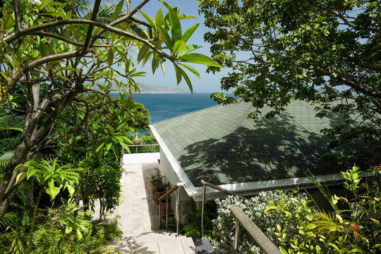 VILLA HELOA OUTDOORS 1
