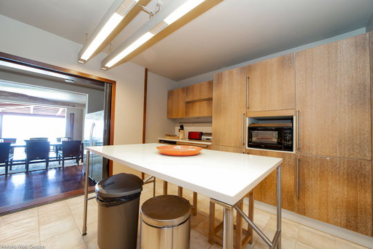 VILLA KUBAN KITCHEN & DINING AREA 11