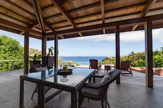 VILLA KUBAN KITCHEN & DINING AREA 6