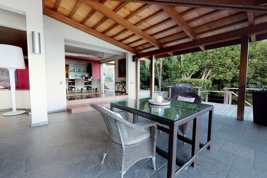 VILLA KUBAN KITCHEN & DINING AREA 7