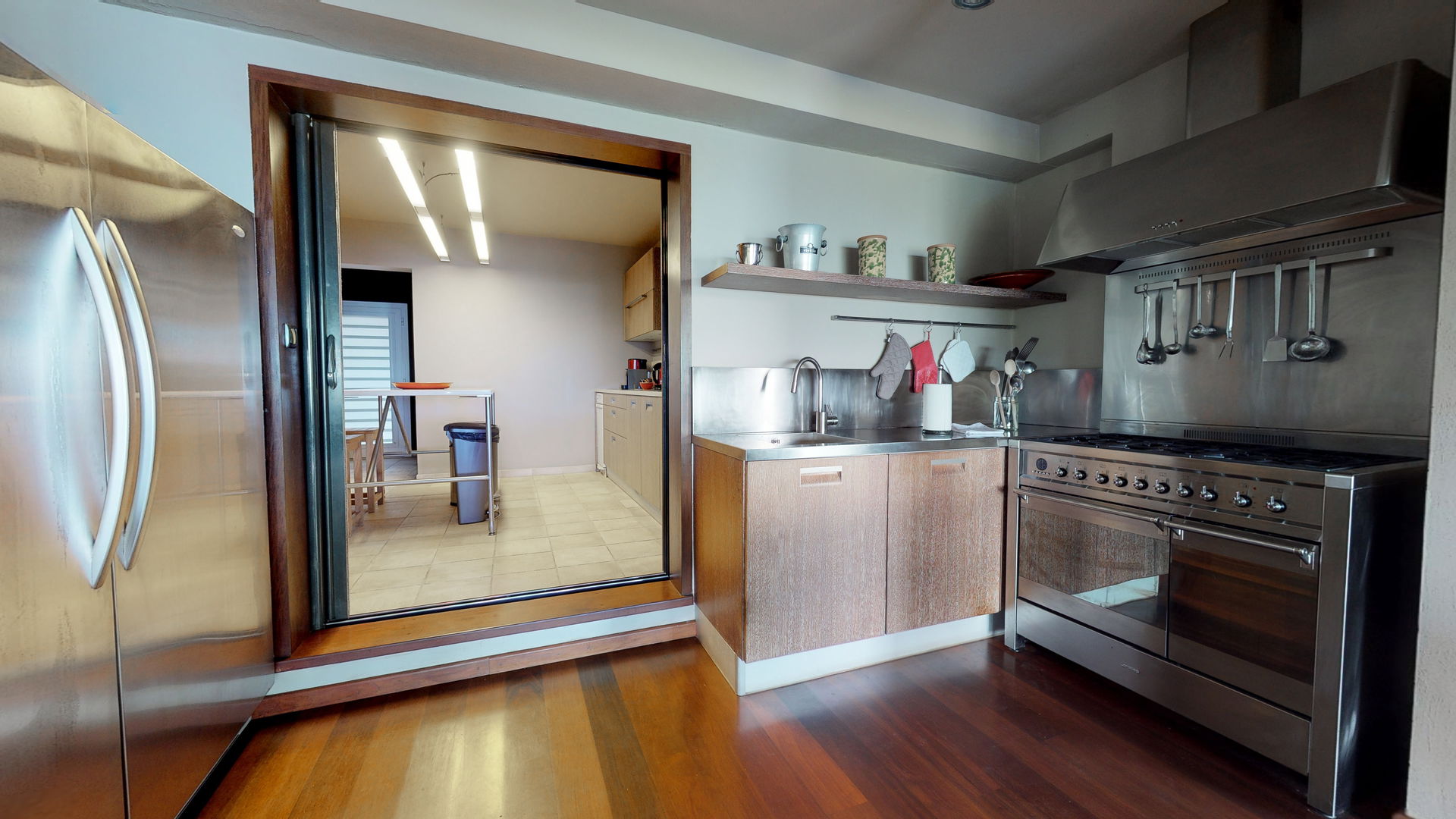 KITCHEN & DINING AREA