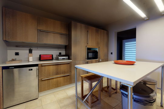 VILLA KUBAN KITCHEN & DINING AREA 9