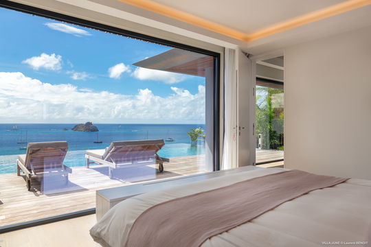 VILLA JUNE BEDROOM2 1