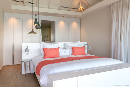 VILLA JUNE BEDROOM3 5