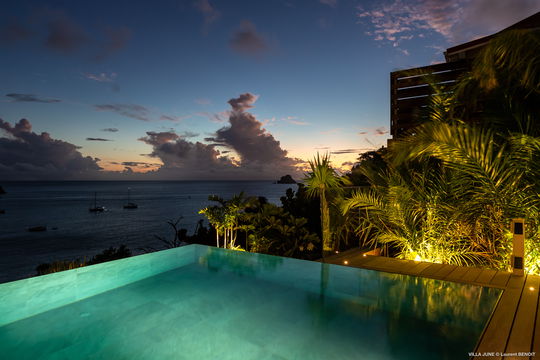 VILLA JUNE BY NIGHT 5
