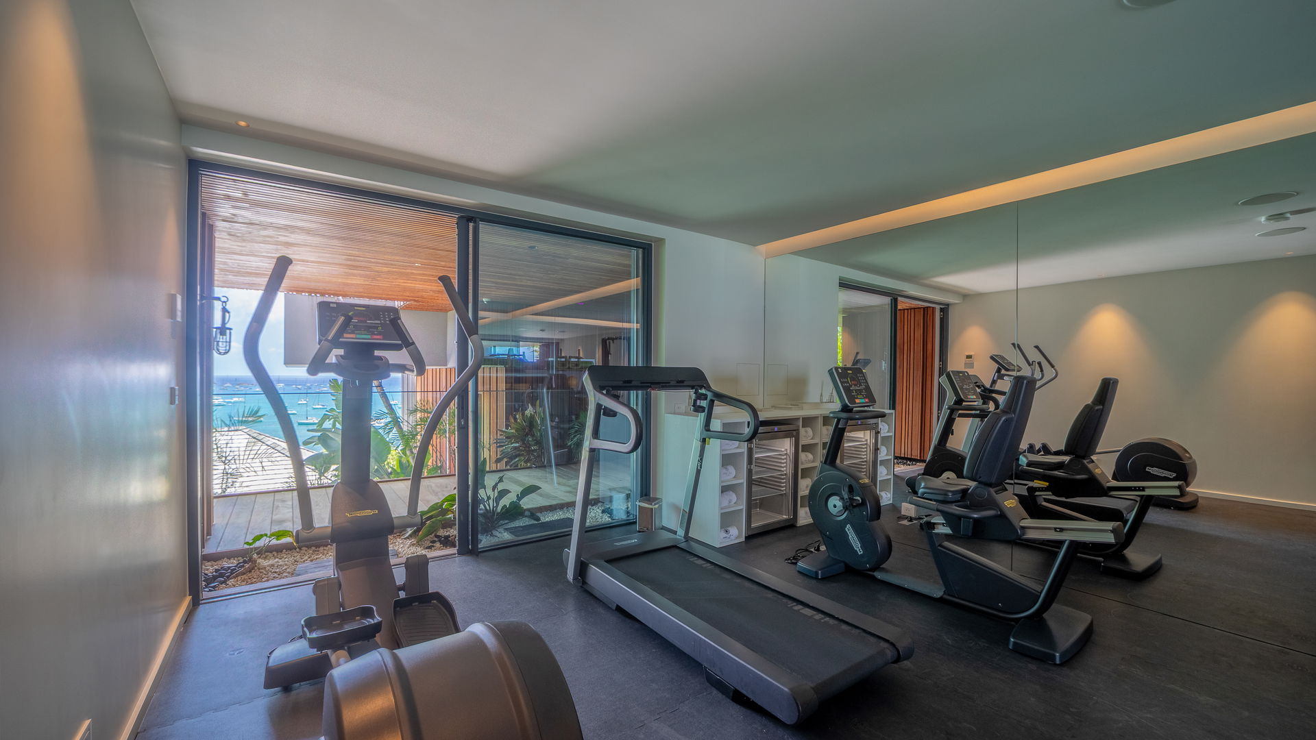 FITNESS AREA
